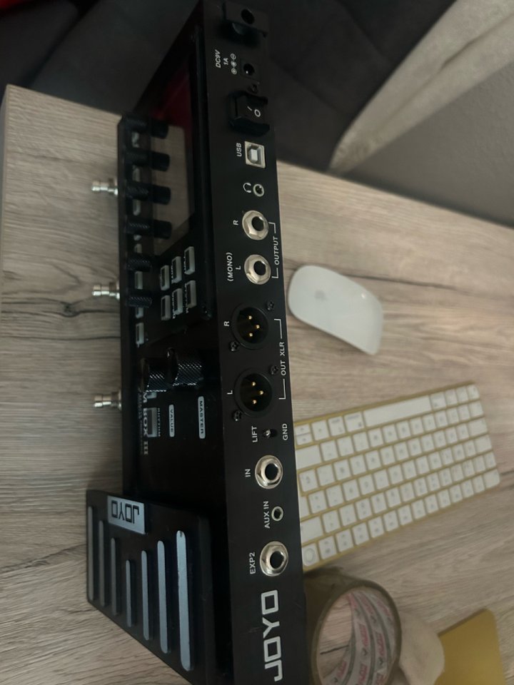 Hoyo Jem Box III de segunda mano · Foto 1 de 3 · Asturias · 160 €