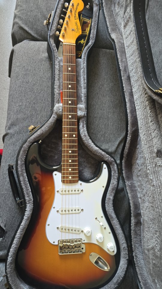 Squier Stratocaster jv 1983