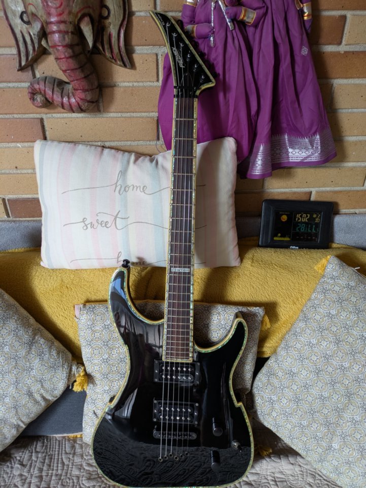 Peavey V-Type EXP (Corea, 2005) de segunda mano · Foto 1 de 10 · Madrid · 450 €