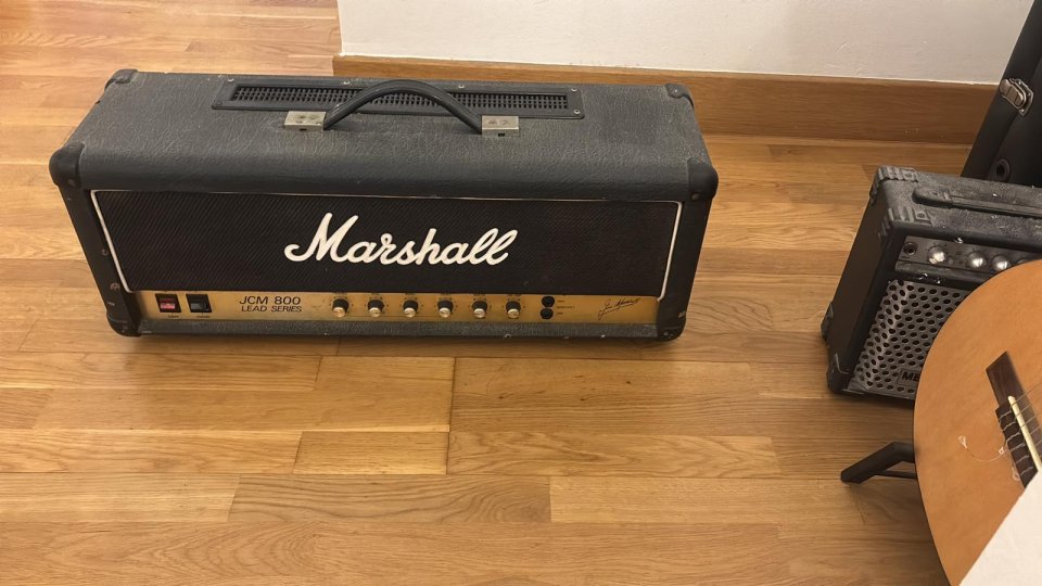 MARSHALL JCM 800 vintage