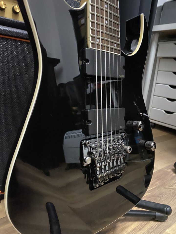 Ibanez 7 cuerdas prestige