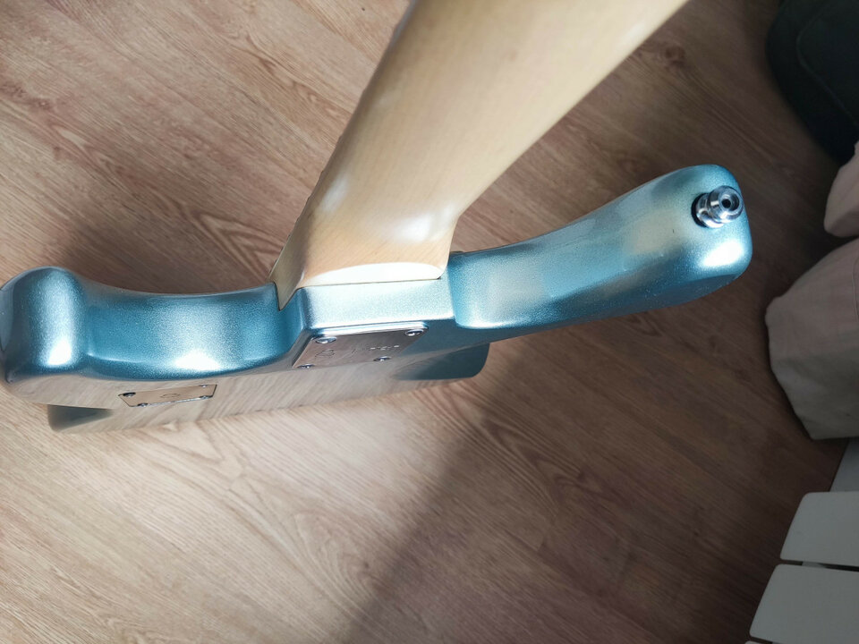 Sire Marcus Miller V, 2 generation, Swamp Ash, precioso color Lake Placid Blue