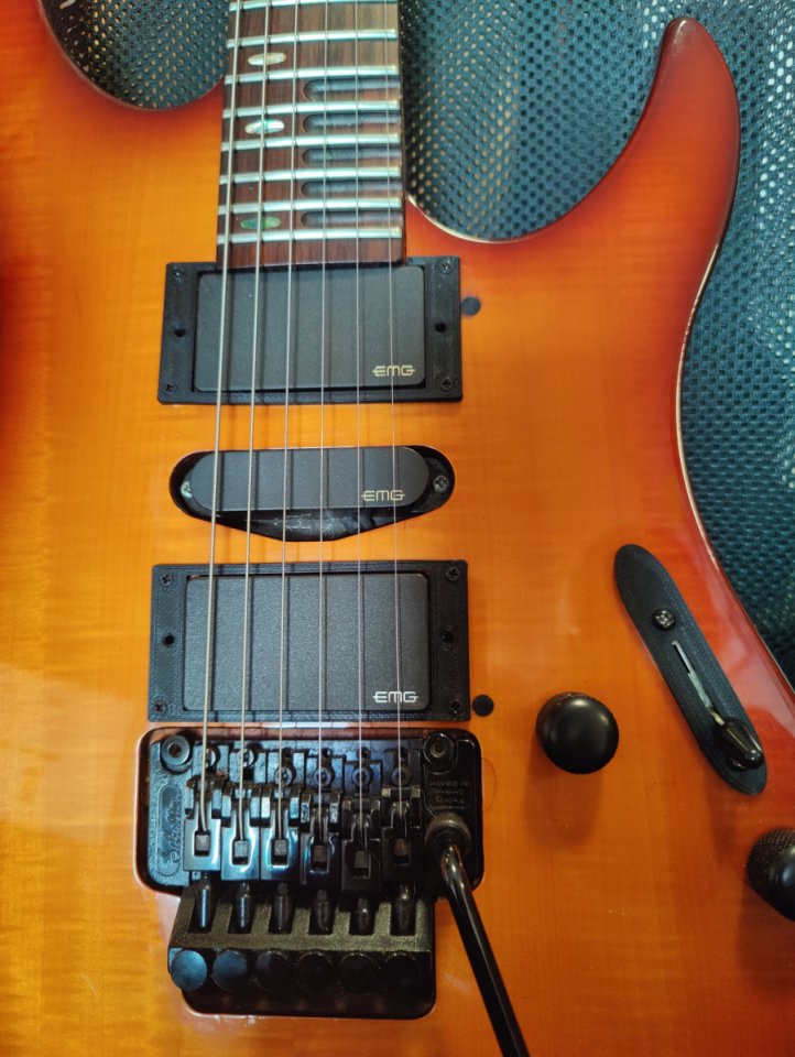 Yamaha RGX821D con Schaller y EMG