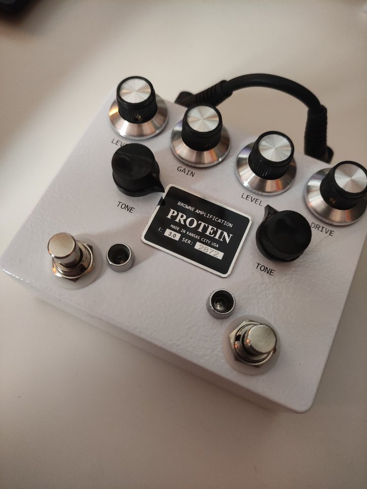Pedal overdrive doble tipo Browne Protein (clon) de segunda mano · Foto 1 de 2 · Barcelona · 50 €