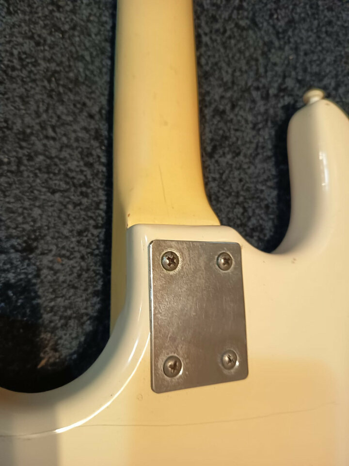 HOFNER Galaxie 176 Funciona todo perfectamente