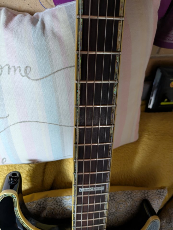 Peavey V-Type EXP (Corea, 2005) de segunda mano · Foto 6 de 10 · Madrid · 450 €