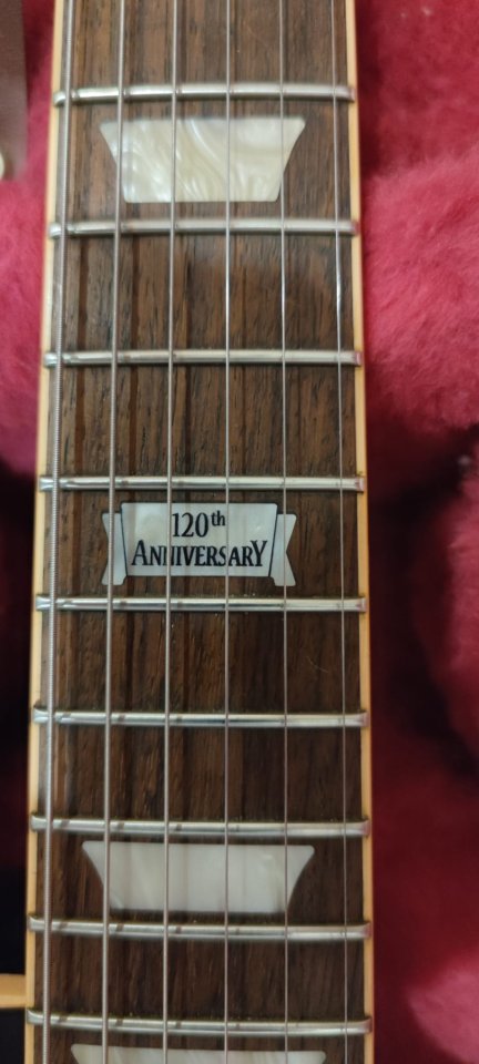 Gibson Les Paul Classic 2014 Negra de segunda mano · Foto 3 de 7 · Barcelona · 1600 €