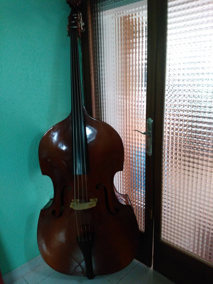 Contrabajo Gewa Basic Line 4/4 fabricación 1996 (versión laminada)