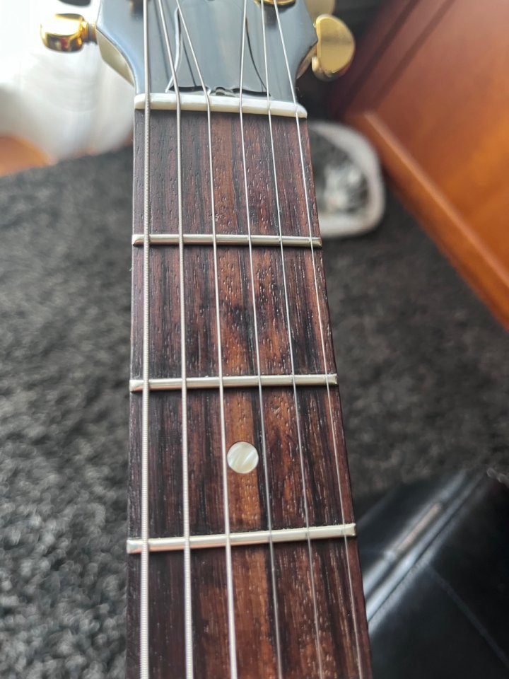 Gibson SG Special '60 Tribute White P90 2011