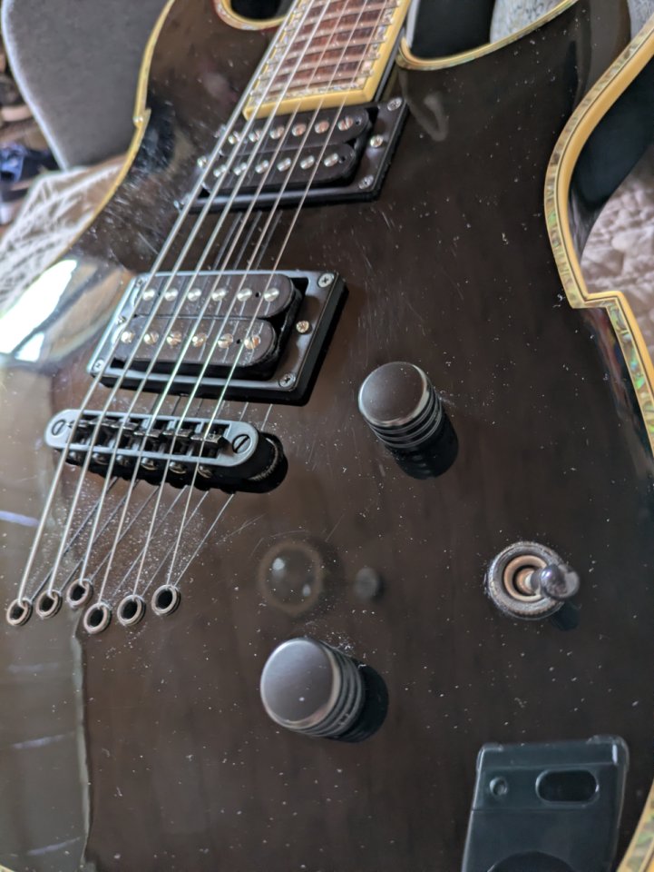 Peavey V-Type EXP (Corea, 2005) de segunda mano · Foto 9 de 10 · Madrid · 450 €