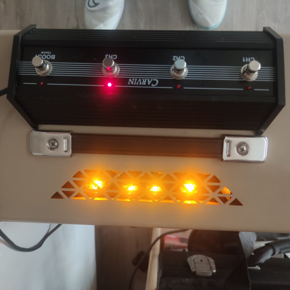 Oportunidad Carvin Legacy 3 Steve Vai con embalaje de segunda mano · Foto 7 de 9 · Alicante · 850 €