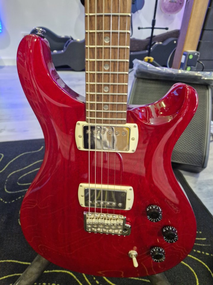 PRS SE dgt standard vintage cherry  (moons)