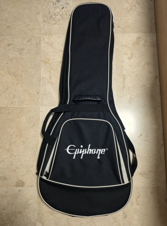 Funda guitarra eléctrica Epiphone de segunda mano · Foto 1 de 2 · Málaga · 40 €