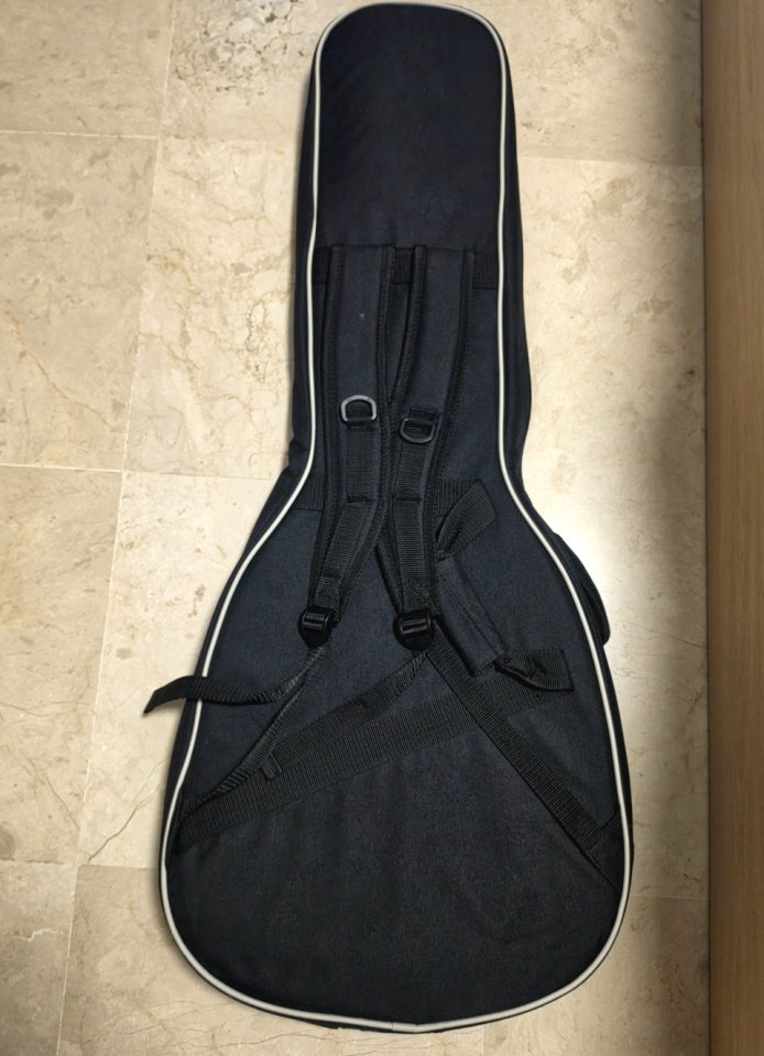 Funda guitarra eléctrica Epiphone de segunda mano · Foto 2 de 2 · Málaga · 40 €