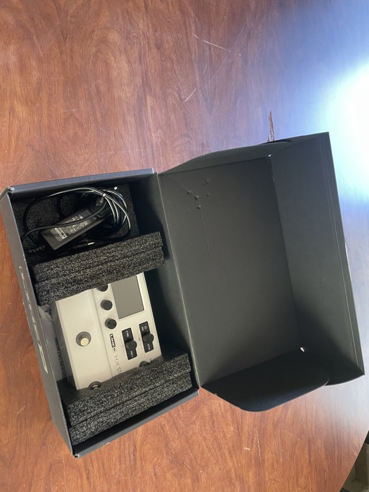 HX STOMP -WHITE EDITION de segunda mano · Foto 1 de 8 · La Rioja · 400 €