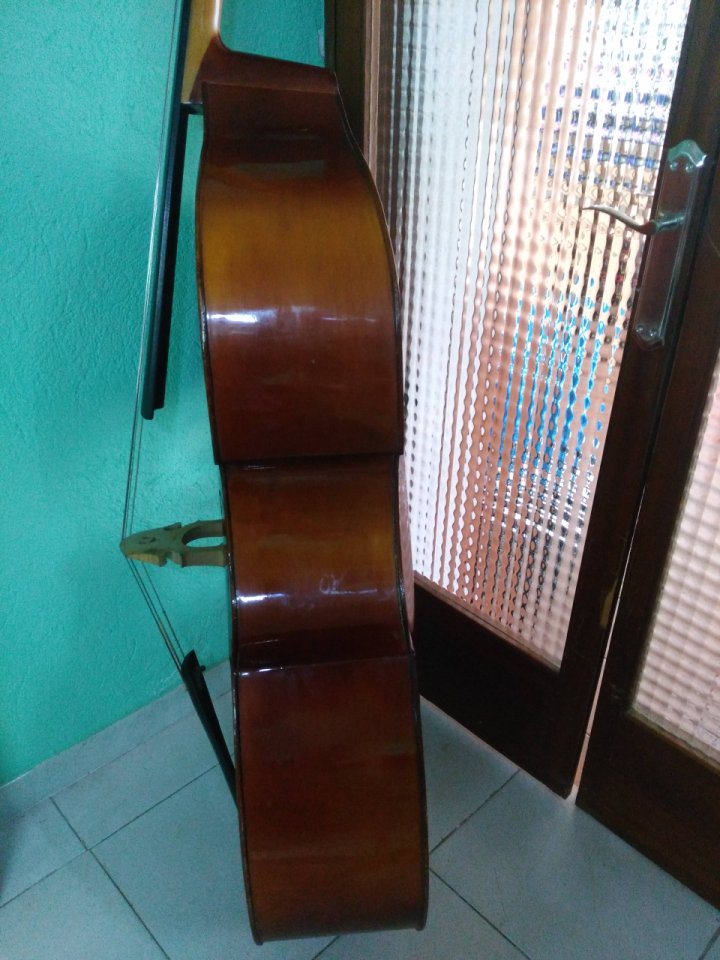 Contrabajo Gewa Basic Line 4/4 fabricación 1996 (versión laminada)