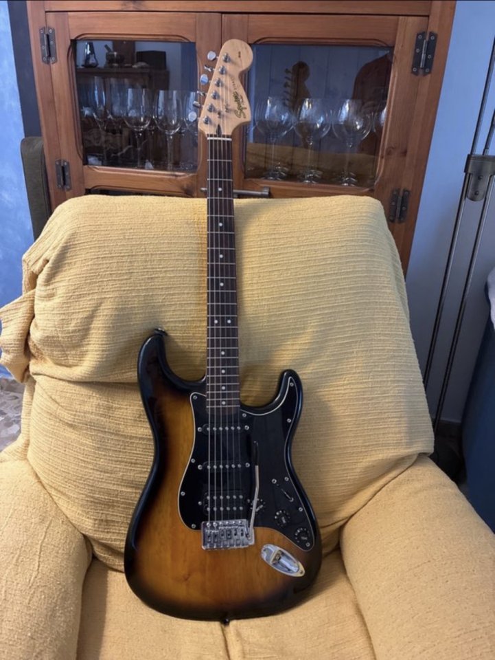 Squier Fender Affinity Sunburst
