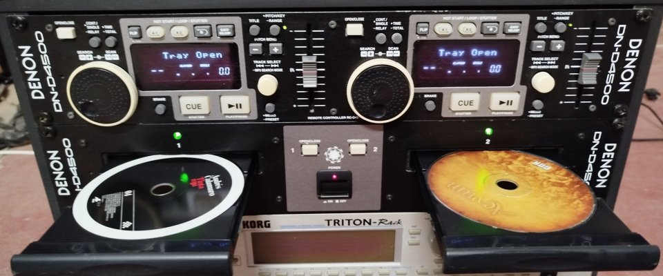 Denon DN-D4500 – Reproductor profesional doble CD/MP3 para DJ – Completo de segunda mano · Foto 5 de 8 · Illes Balears · 200 €