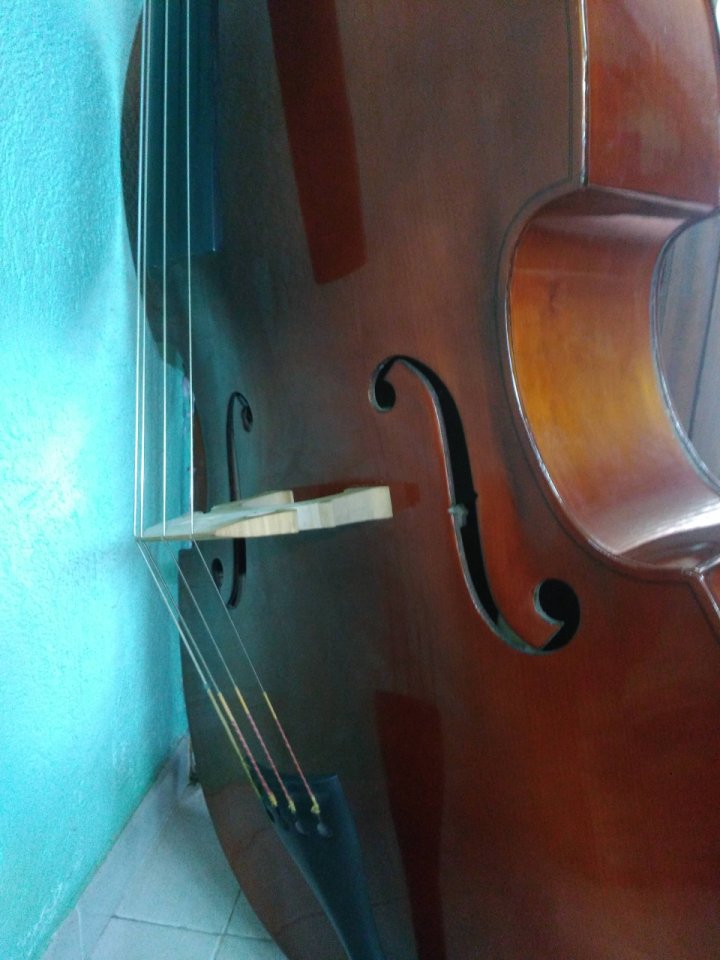 Contrabajo Gewa Basic Line 4/4 fabricación 1996 (versión laminada)