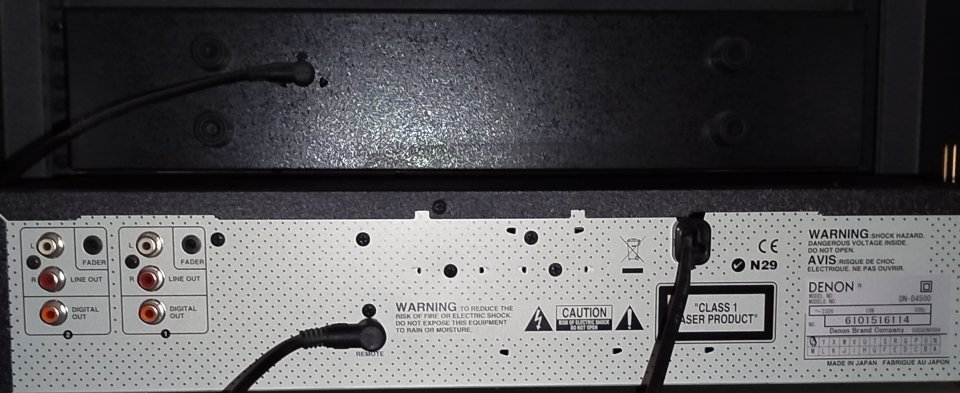 Denon DN-D4500 – Reproductor profesional doble CD/MP3 para DJ – Completo de segunda mano · Foto 6 de 8 · Illes Balears · 200 €