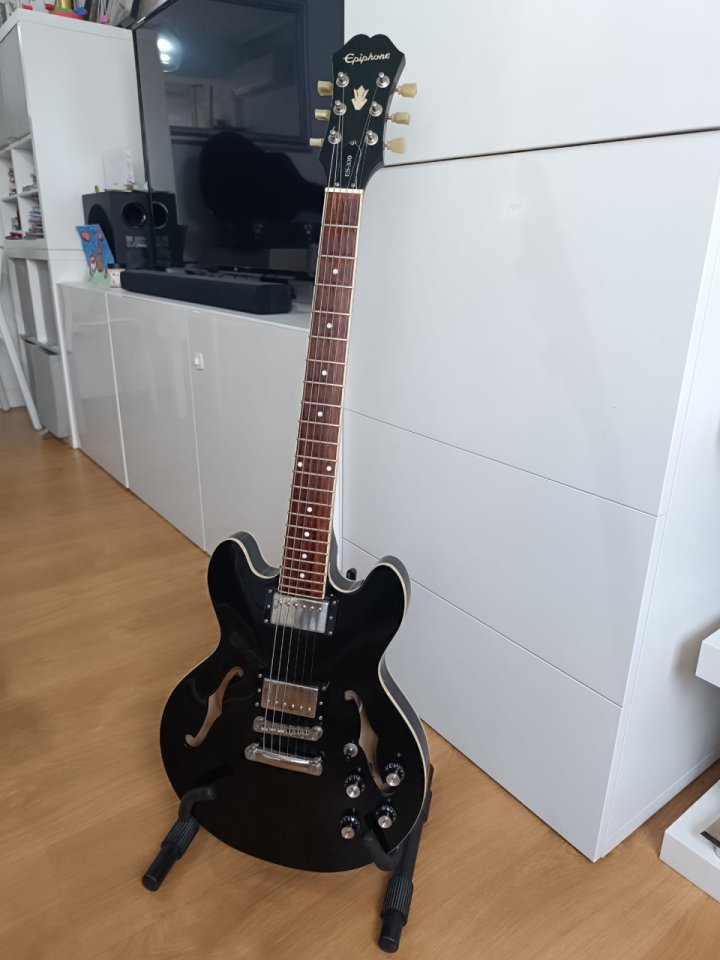 Epiphone ES-339 negra