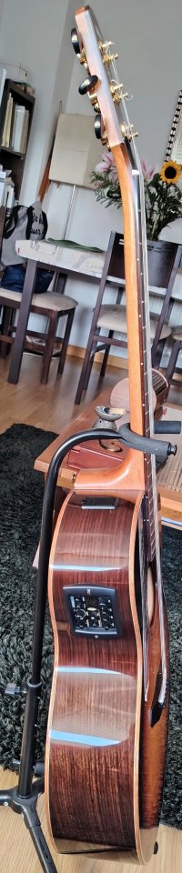 Guitarra electroacustica Yamaha CPX 1200 VS.