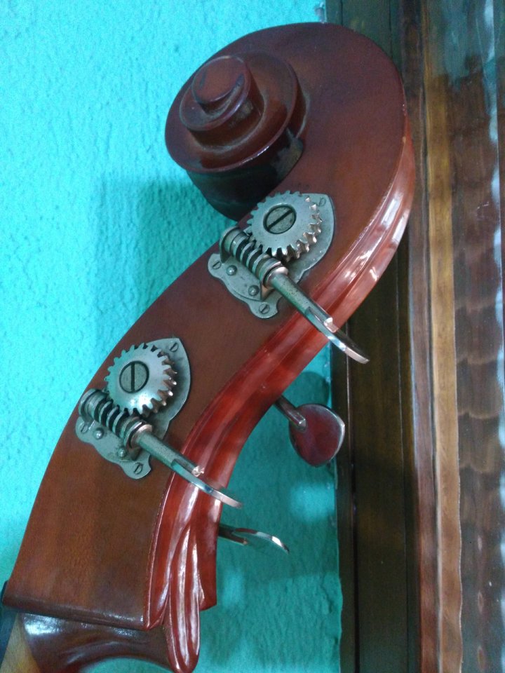 Contrabajo Gewa Basic Line 4/4 fabricación 1996 (versión laminada)