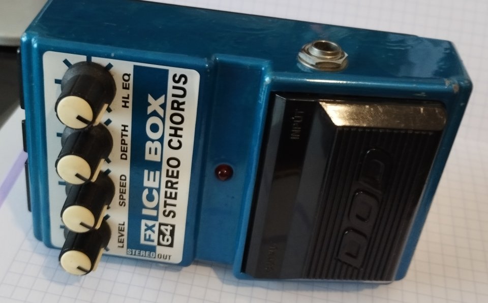 Pedal CHORUS Stéreo ICE BOX FX64, DOD de segunda mano · Foto 5 de 9 · Barcelona · 75 €