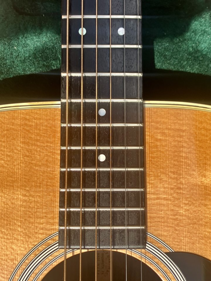 Martin D-28 (2015) – Impecable