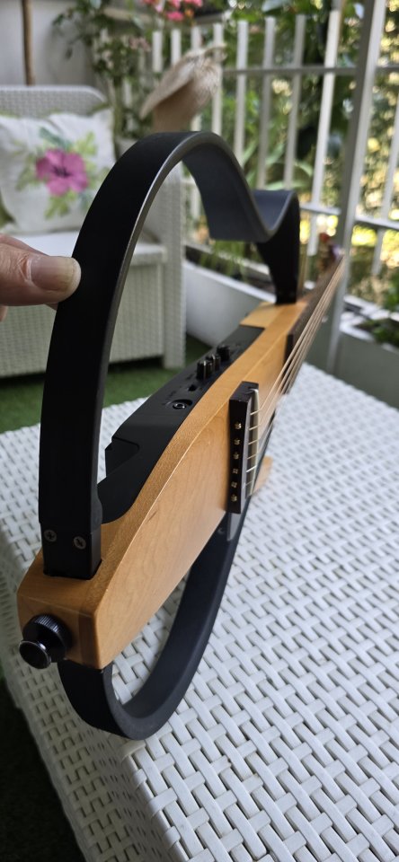 Yamaha SLG 100S Silent de segunda mano · Foto 9 de 10 · Madrid · 375 €