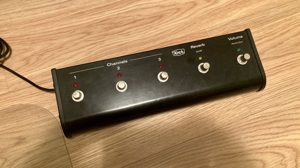 Amplificador Koch Multitone Combo 100W