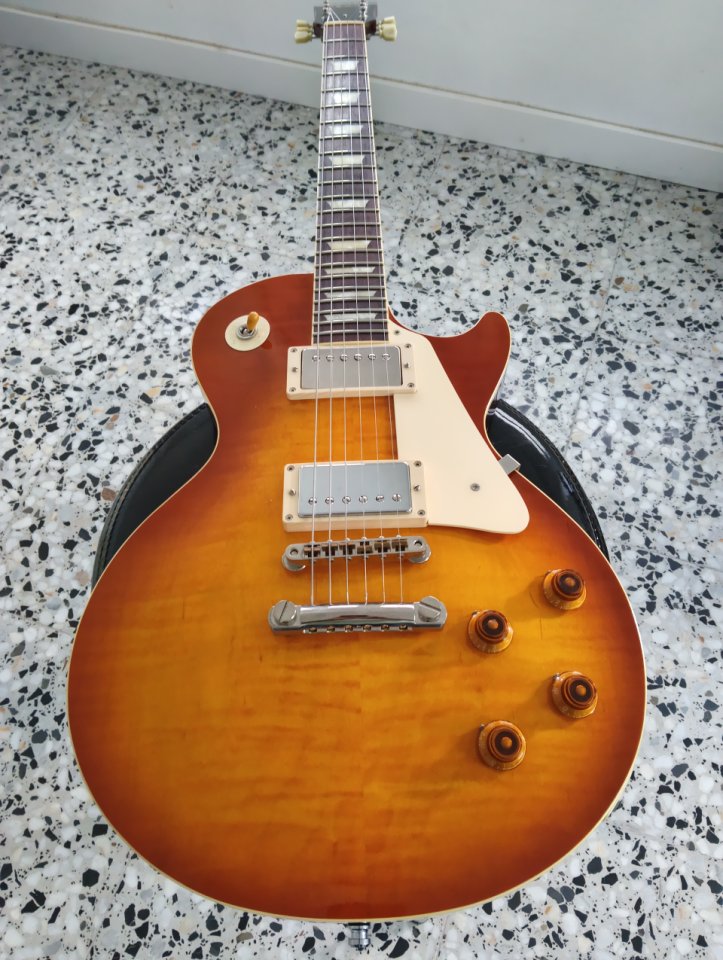 Tokai LS390