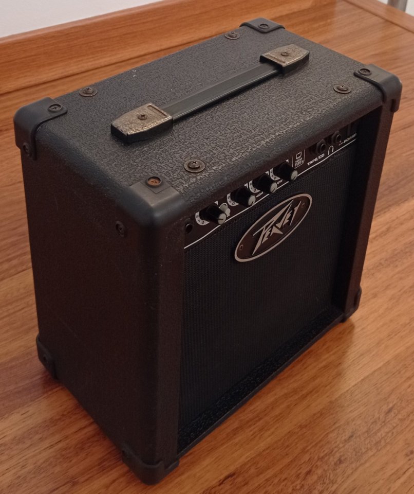 Amplificador de guitarra eléctrica Peavey de segunda mano · Foto 3 de 4 · Cuenca · 35 €