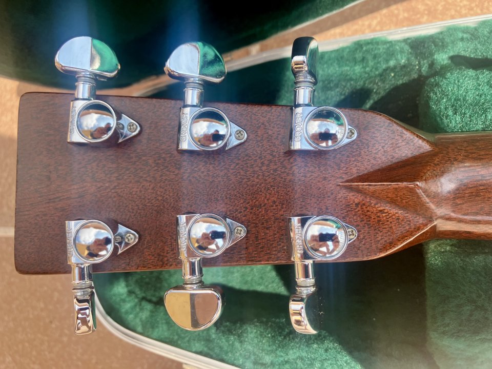 Martin D-28 (2015) – Impecable