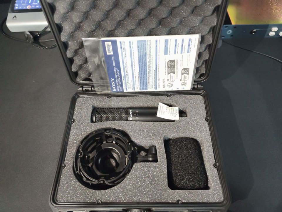 Sony C-100 Completo de segunda mano · Foto 2 de 10 · Huelva · 899 €