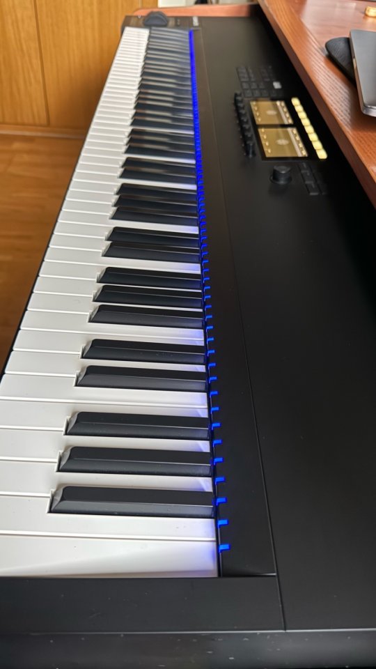 Komplete Kontrol S88 mk2