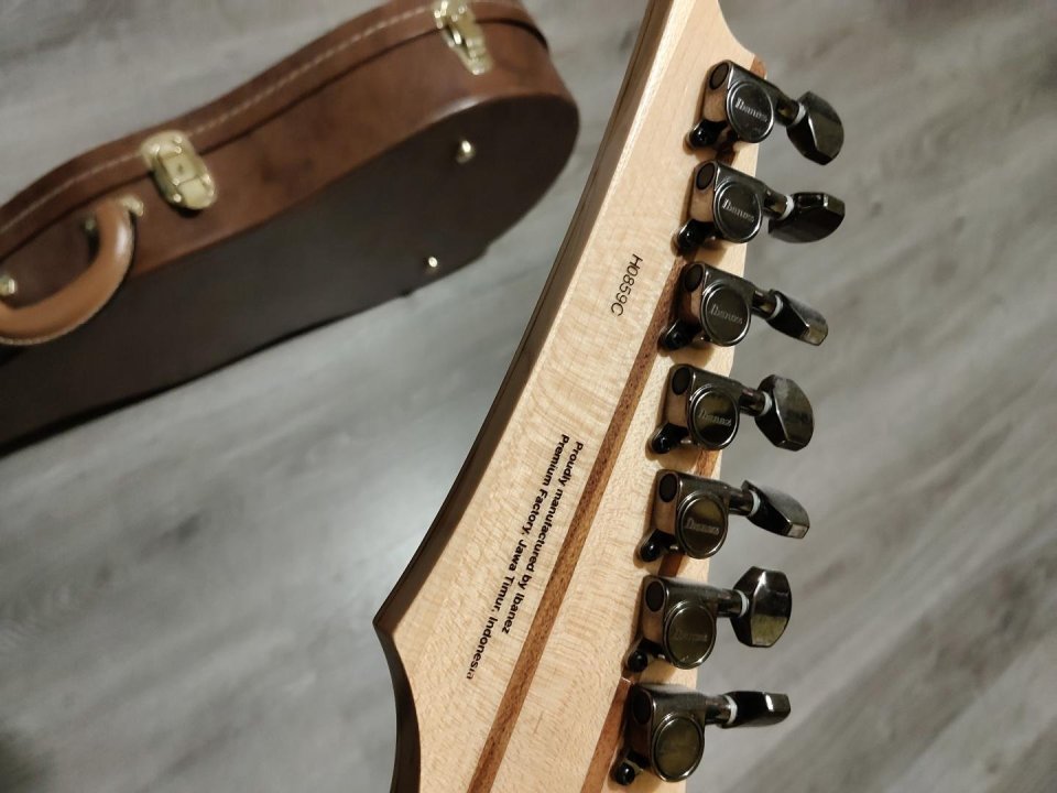 Ibanez RG870QMZ-RDT de segunda mano · Foto 3 de 8 · Zaragoza · 600 €