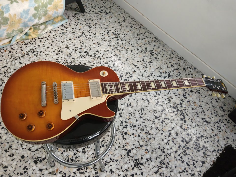 Tokai LS390
