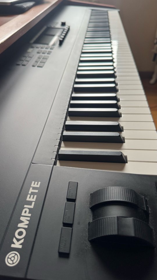 Komplete Kontrol S88 mk2