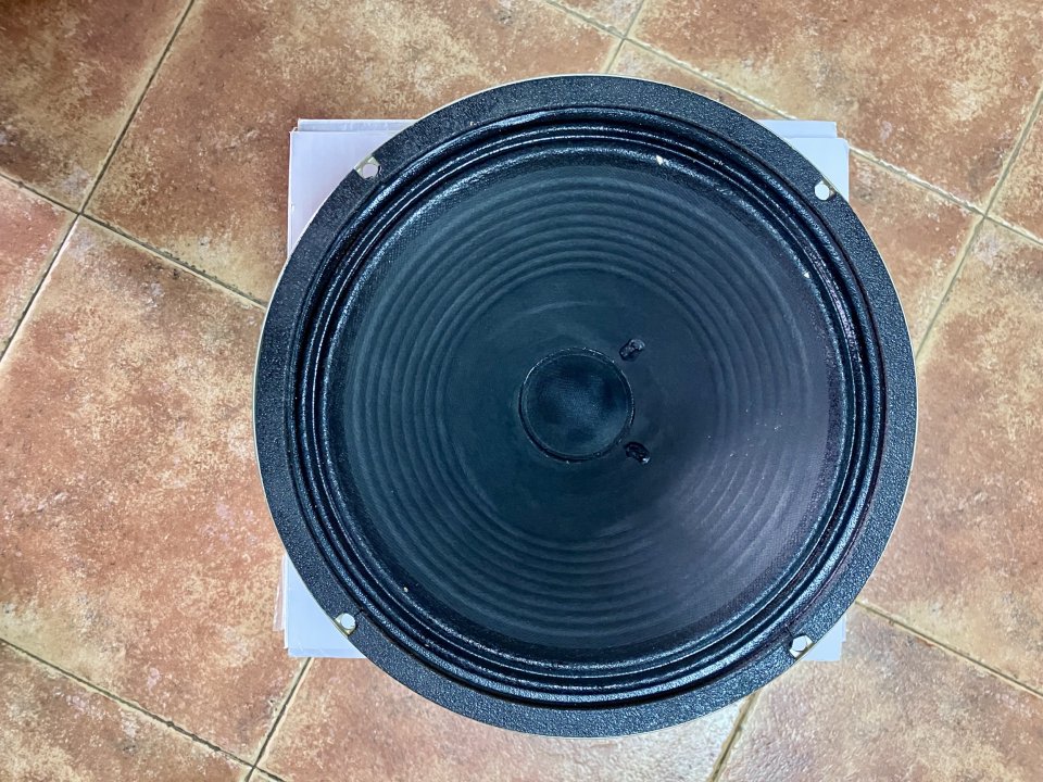 Celestion Vintage 30 G12. Made in China de segunda mano · Foto 2 de 4 · Cuenca · 75 €
