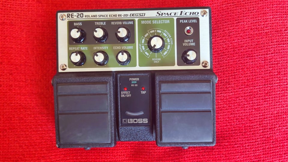 Boss RE 20 Space Echo