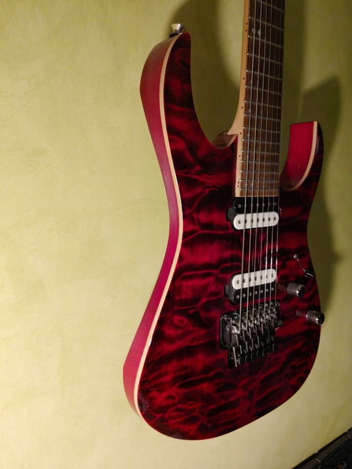 Ibanez RG870QMZ-RDT de segunda mano · Foto 5 de 8 · Zaragoza · 600 €