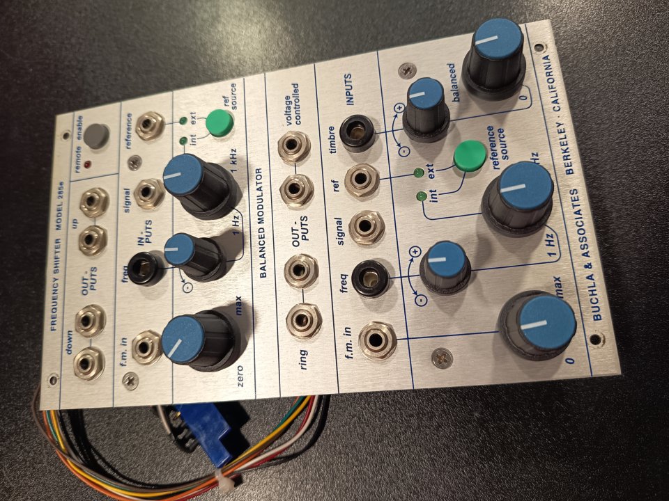 Buchla U.S.A. - 285e Frequency Shifter / Balanced Modulator de segunda mano · Foto 3 de 3 · Barcelona · 1290 €
