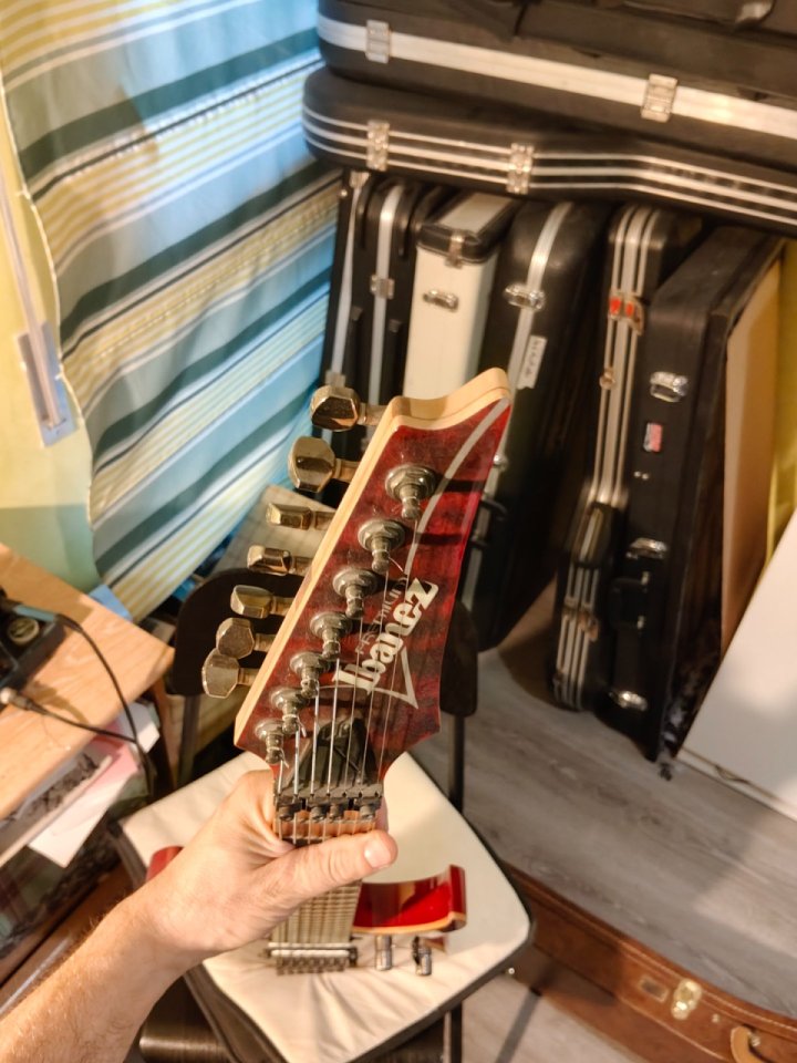 Ibanez RG870QMZ-RDT de segunda mano · Foto 6 de 8 · Zaragoza · 600 €