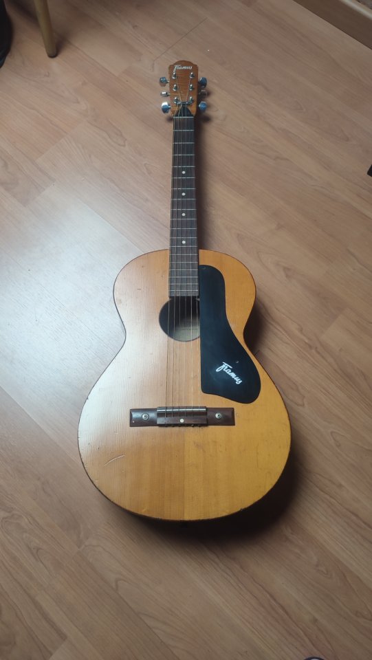 Framus Parlor de segunda mano · Foto 1 de 7 · Madrid · 240 €
