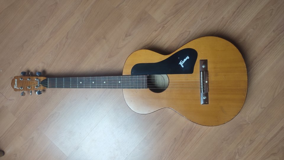 Framus Parlor de segunda mano · Foto 2 de 7 · Madrid · 240 €