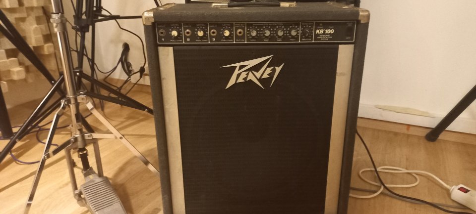Amplificador de teclado Peavey KB100