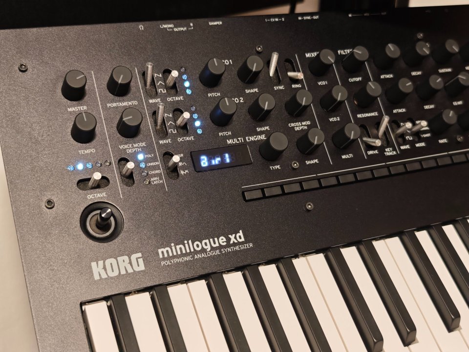 Korg Minilogue XD + extras