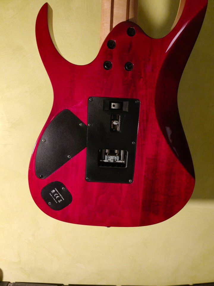 Ibanez RG870QMZ-RDT de segunda mano · Foto 8 de 8 · Zaragoza · 600 €