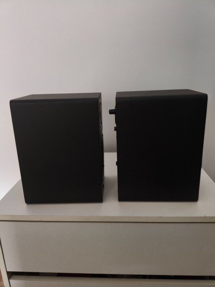 Pareja de Monitores Yamaha HS50M de segunda mano · Foto 7 de 9 · Barcelona · 220 €